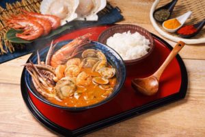 北海道の恵み！竜宮の賄い海鮮スープカレー